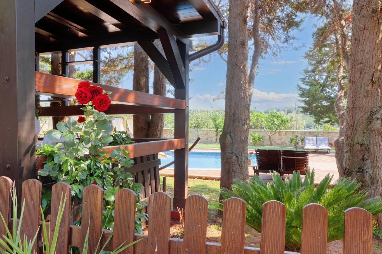 Holiday Home Giardino Marino Pomer Exterior foto