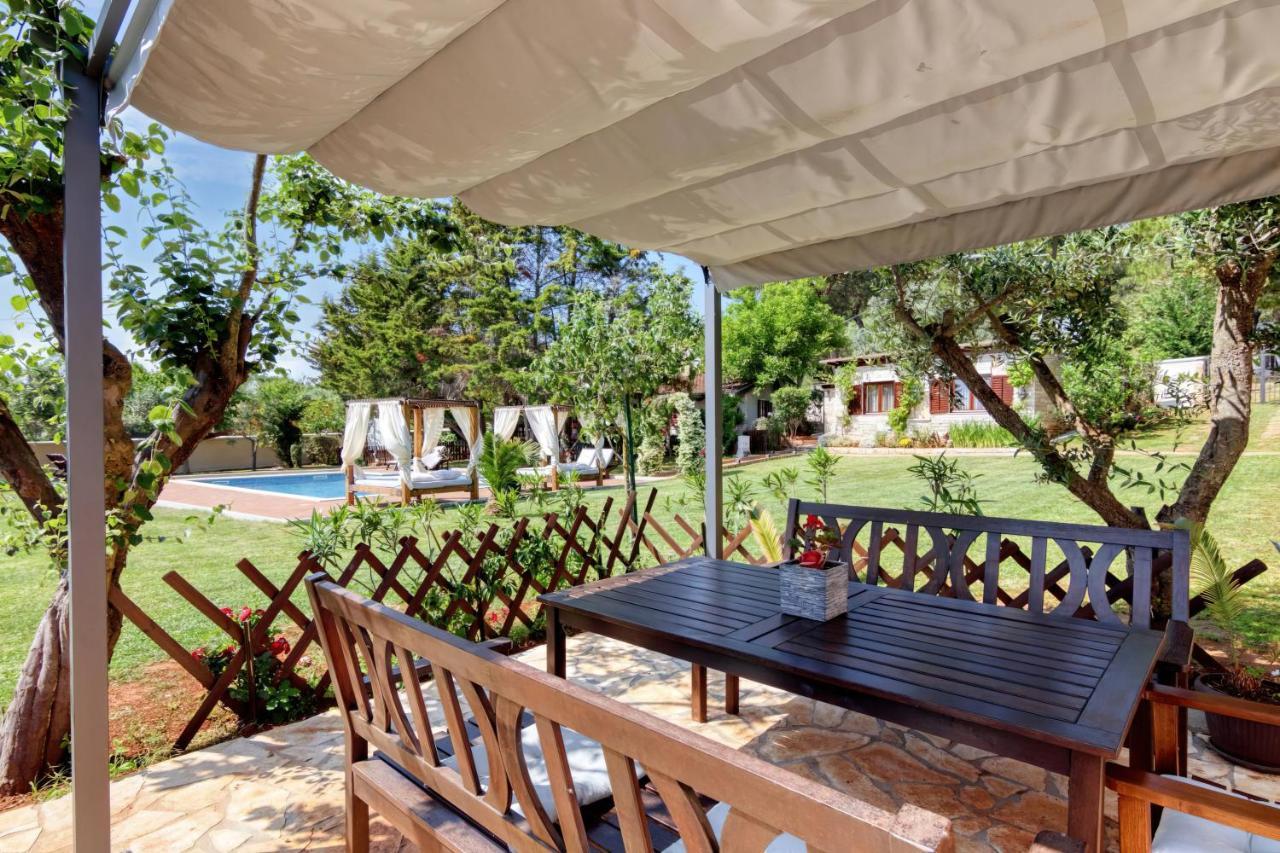 Holiday Home Giardino Marino Pomer Exterior foto